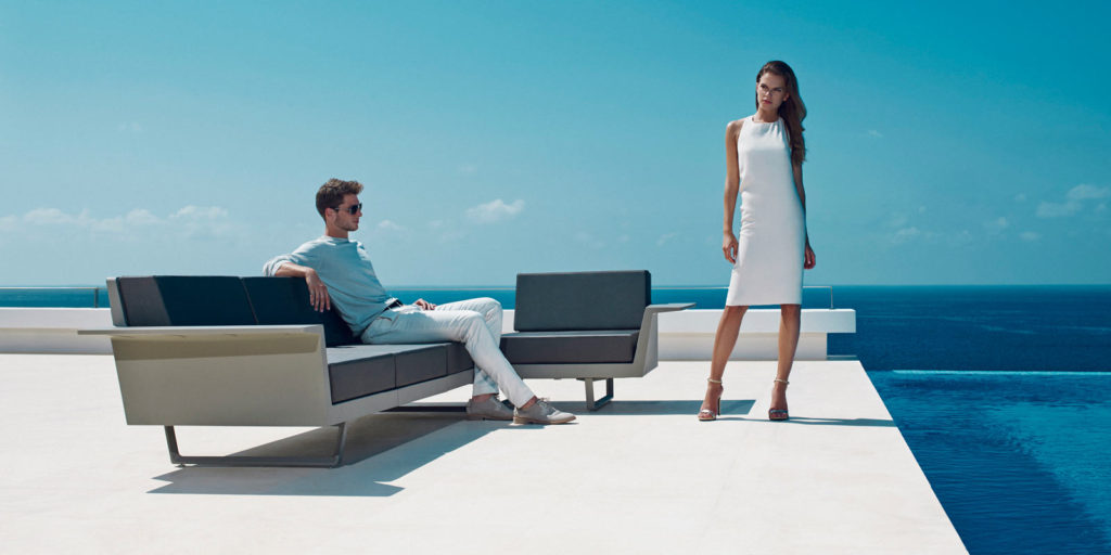 mueblesexterior-sofa-mesa-delta-jorgepensi-vondom (3)