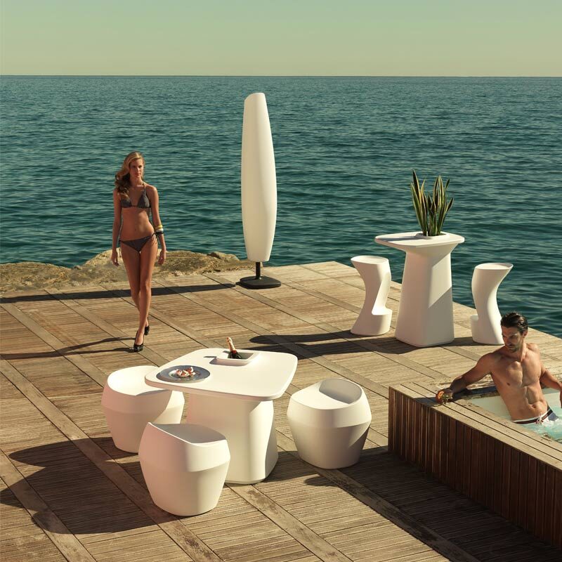 exclusive-outdoor-furniture-stool-chair-bar-table-moma-javiermariscal-vondom