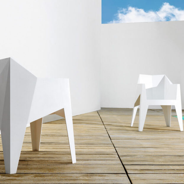 fauteuil-blanc-terrasse-vondom-voxel
